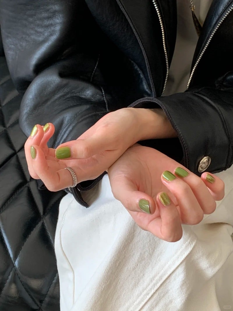 màu hỏa sơn móng tay màu gì