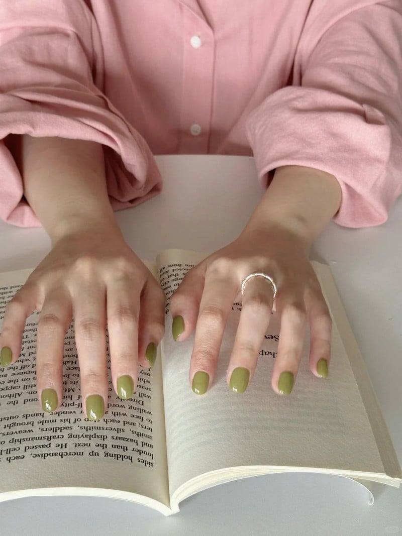 màu hỏa sơn móng tay màu gì