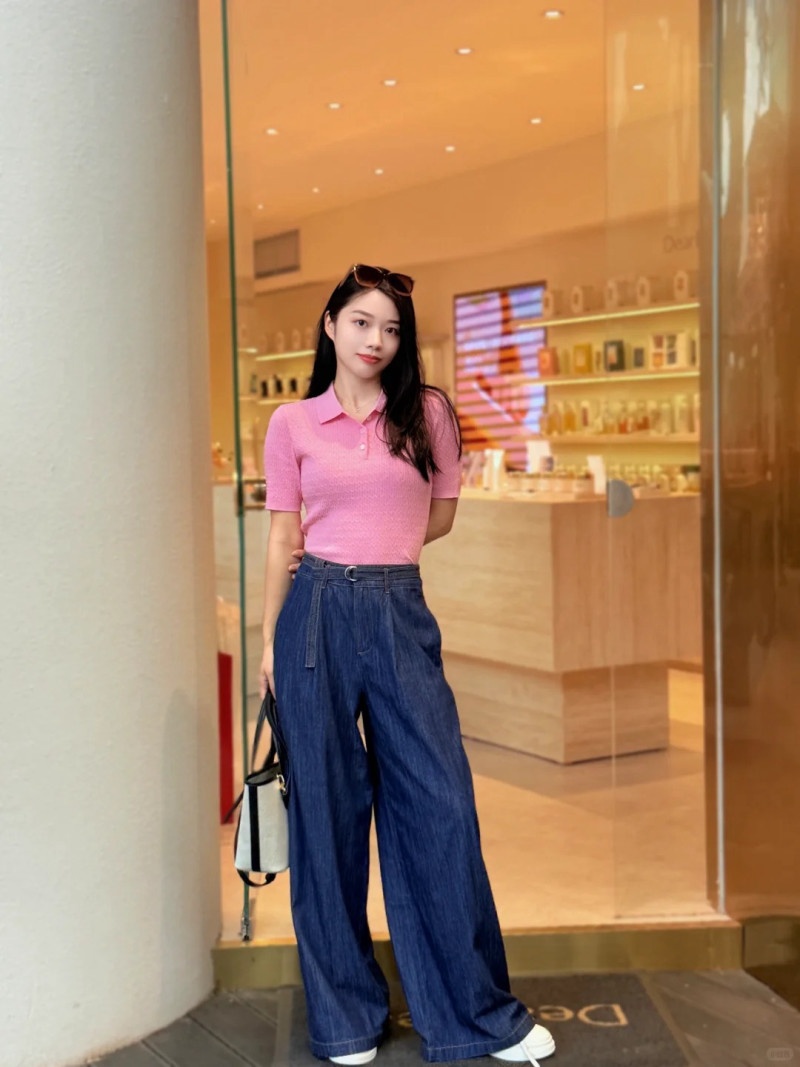 áo hồng kết hợp với quần màu gì nữ