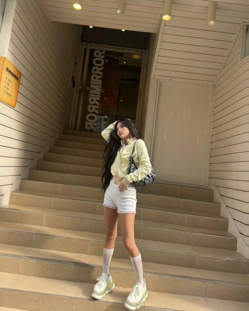 Phối đồ theo phong cách ngọt ngào, trẻ trung