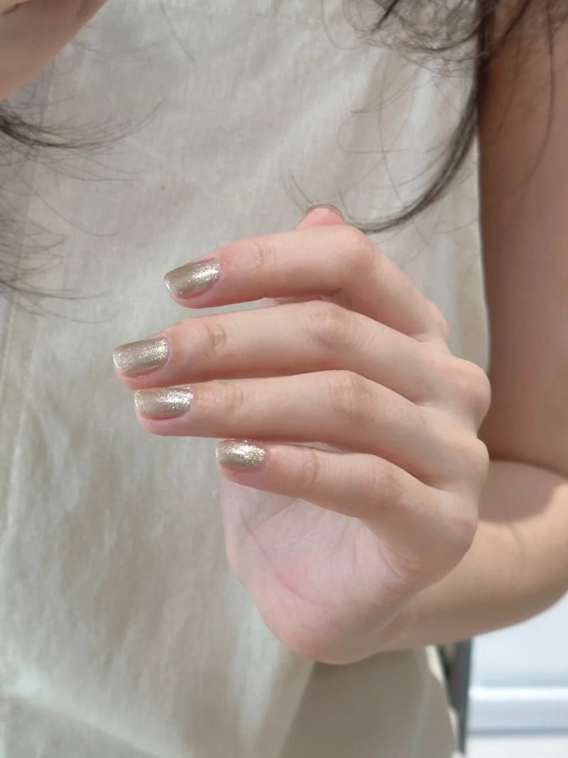 mệnh thủy sơn móng tay màu gì