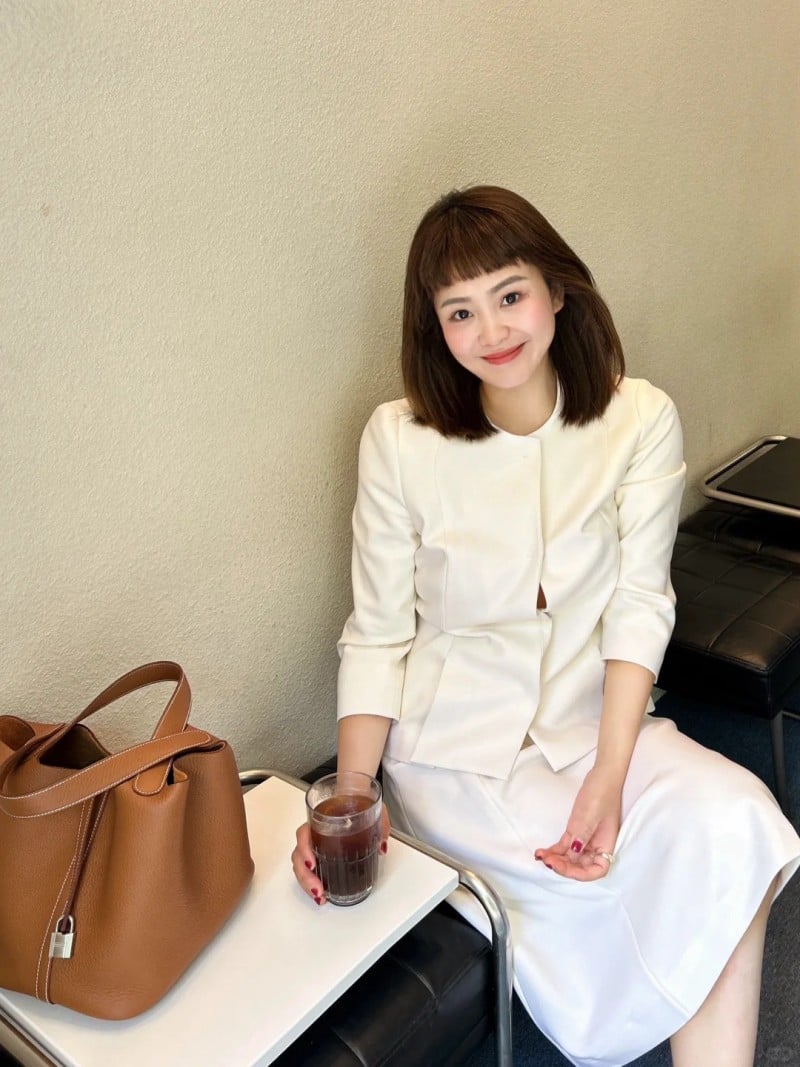 tóc mái cho mặt tròn trán cao