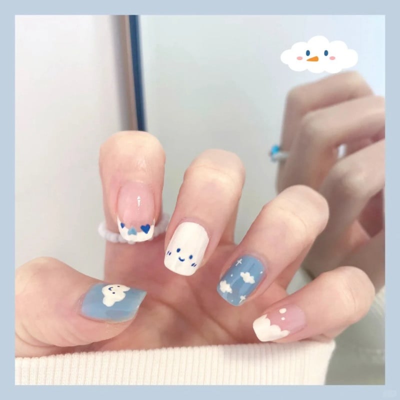nail màu xanh dương nhạt