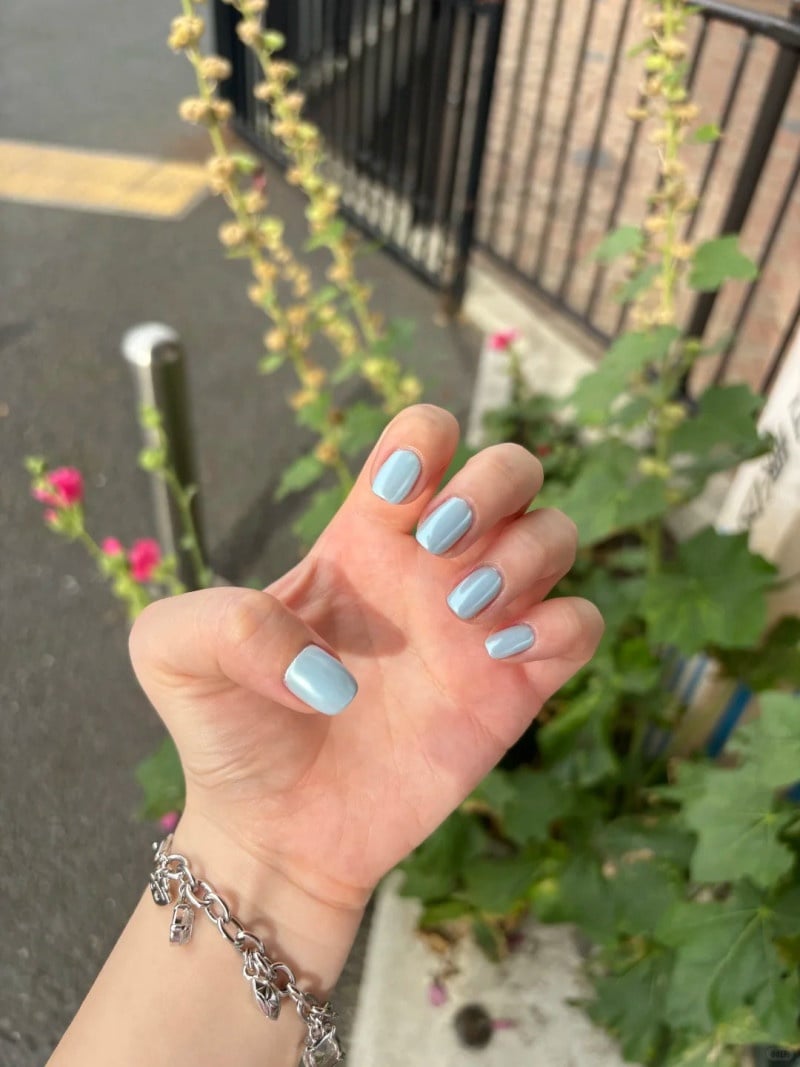 nail màu xanh dương nhạt