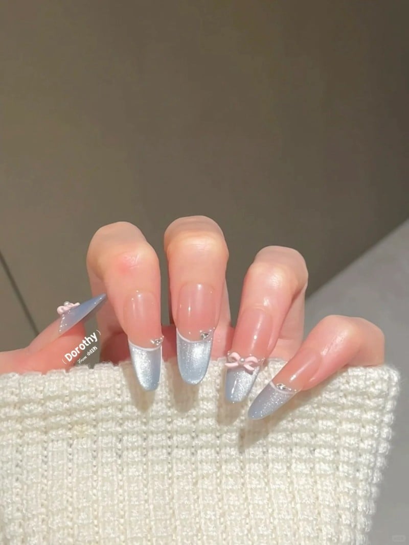 nail màu xanh dương nhạt