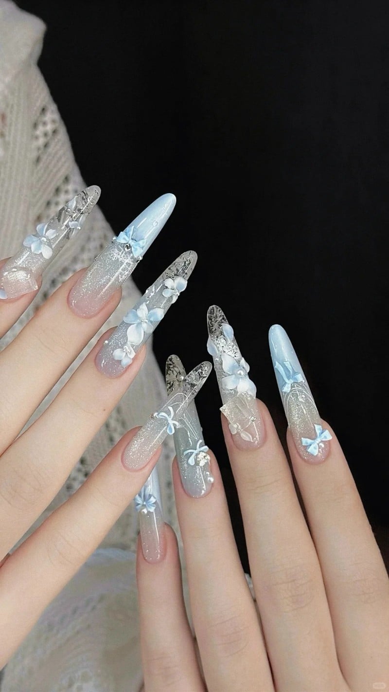 nail màu xanh dương nhạt