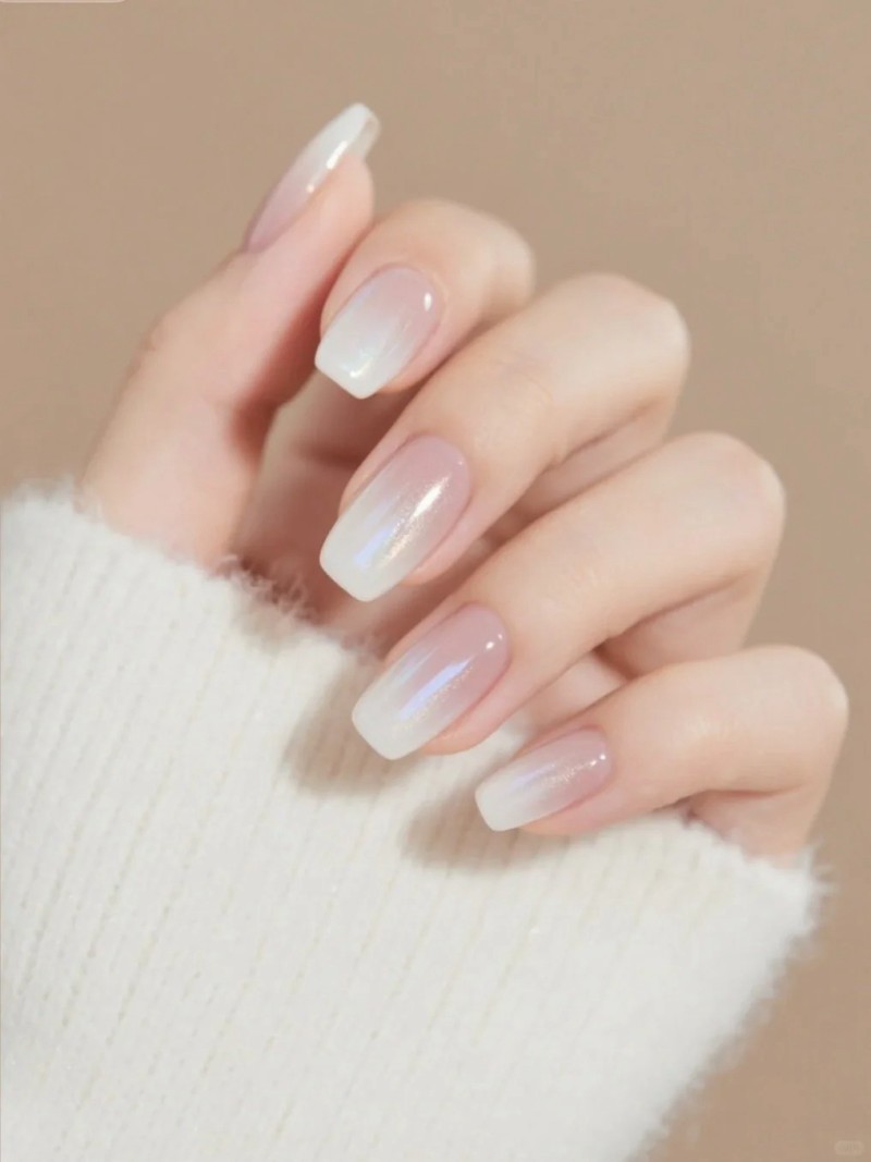 mệnh kim sơn móng tay màu gì