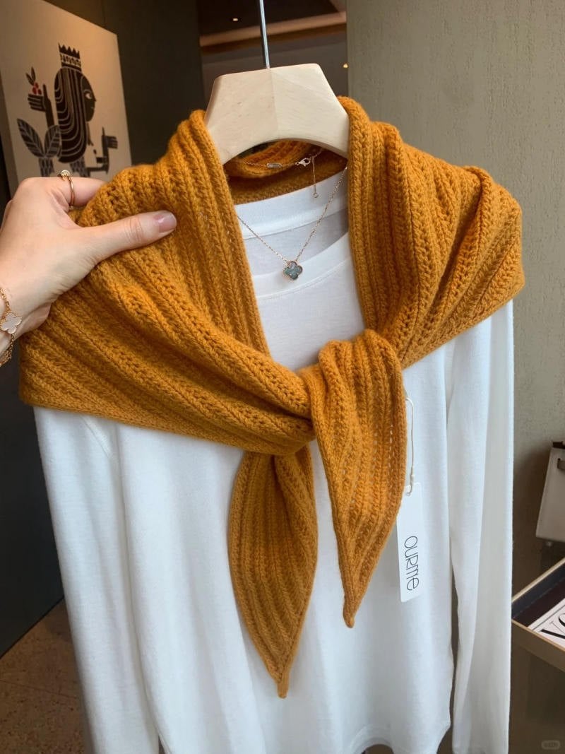 Phối khăn len theo nguyên tắc bánh xe màu sắc