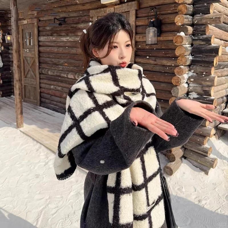 Phối khăn len tạo điểm nhấn