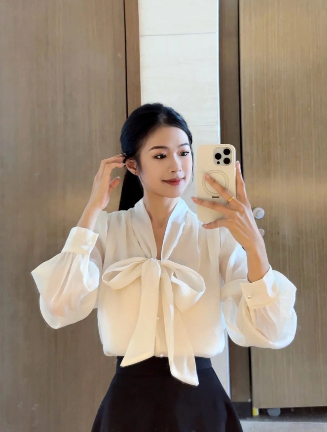 kiểu áo voan đẹp trẻ trung