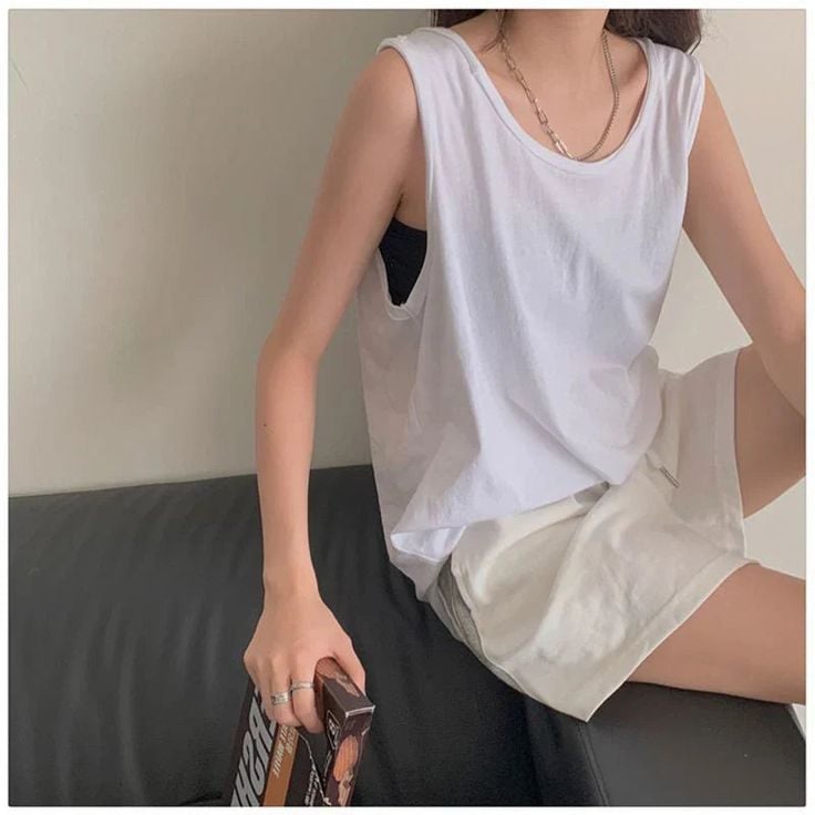 cách phối đồ với áo thun form rộng