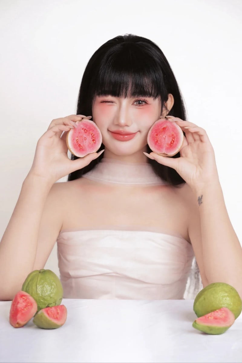 make up tone ổi hồng