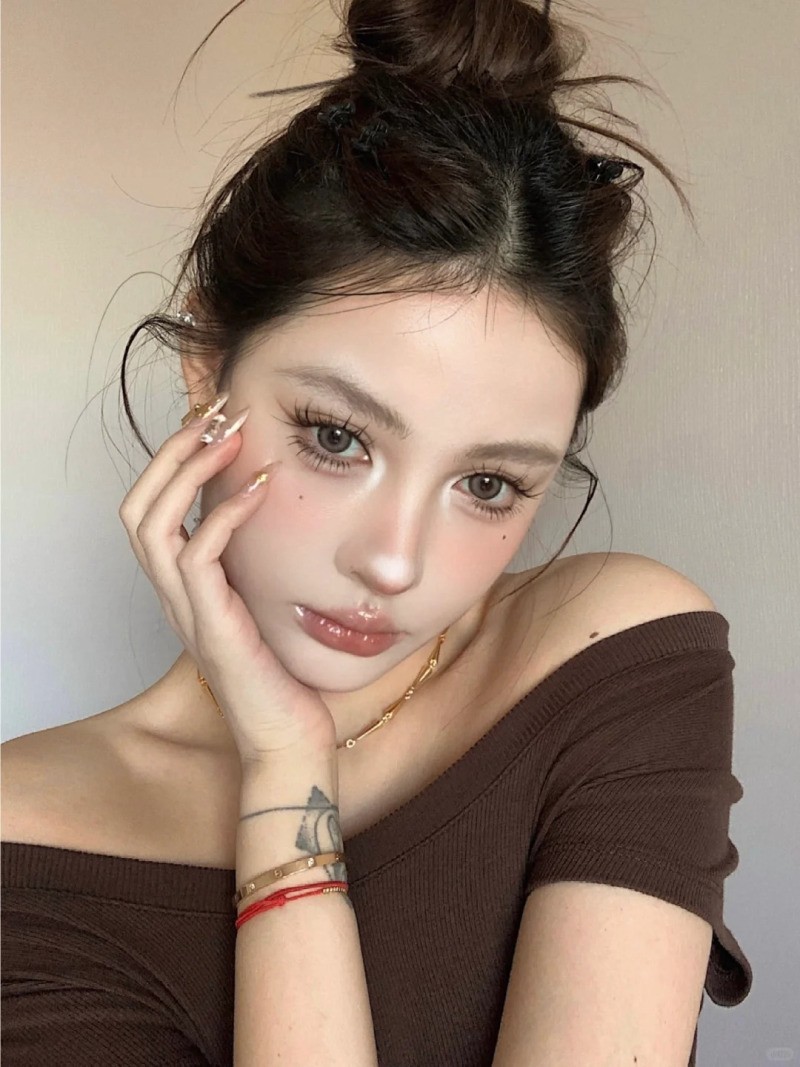 makeup tone thái