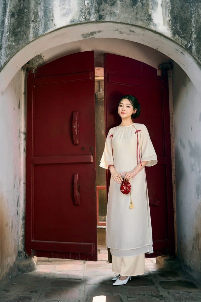 những mẫu áo dài cổ tròn