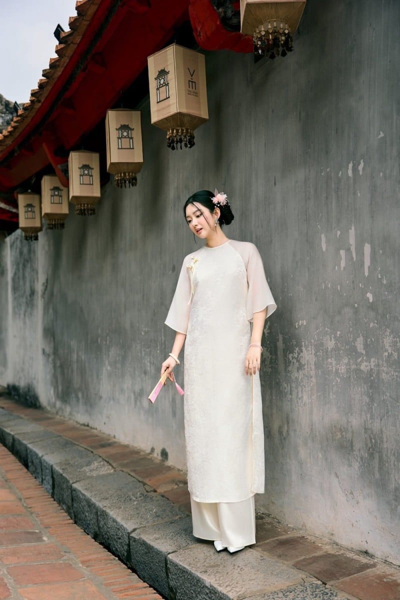 những mẫu áo dài cổ tròn