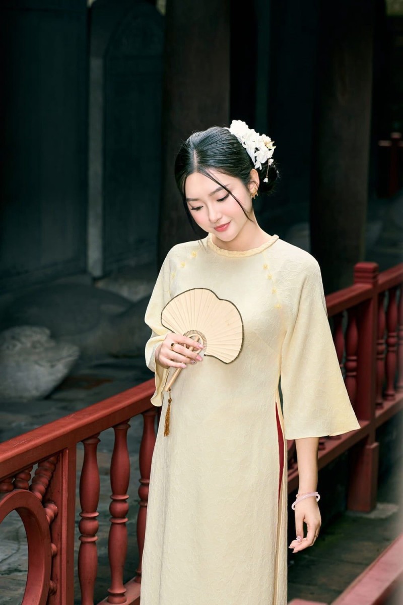 những mẫu áo dài cổ tròn