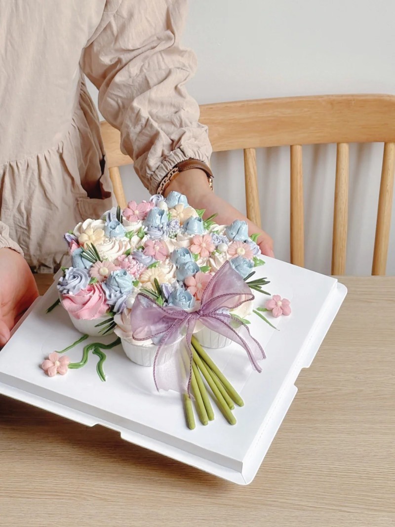 mẫu bánh kem 20 10