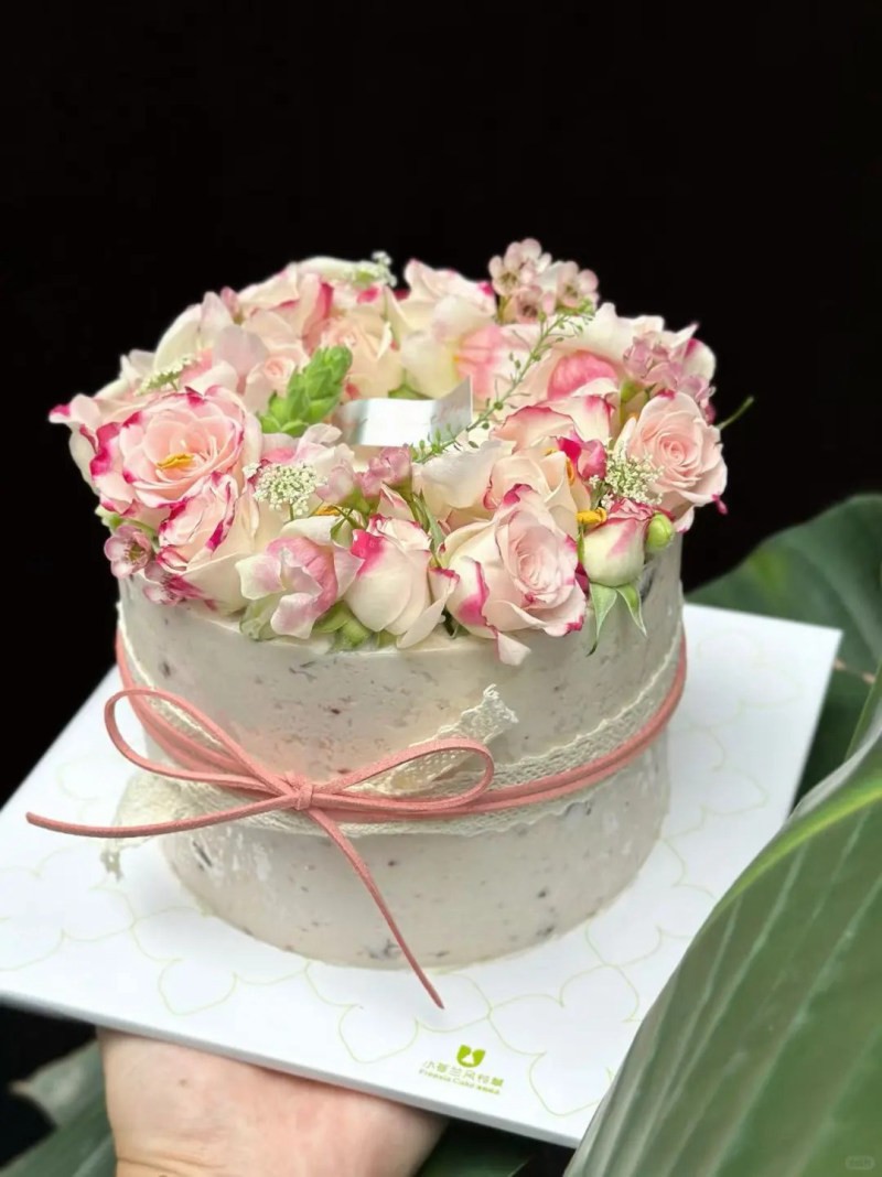 mẫu bánh kem 20 10