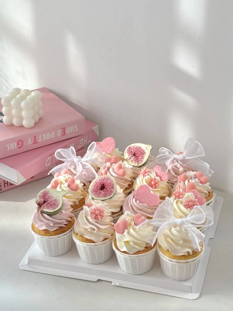 mẫu bánh kem 20 10