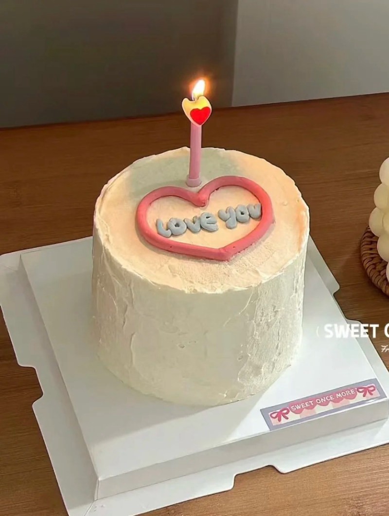 mẫu bánh kem 20 10