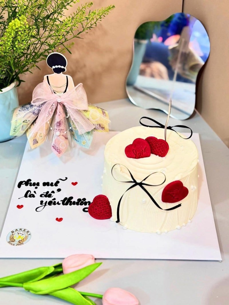 mẫu bánh kem 20 10