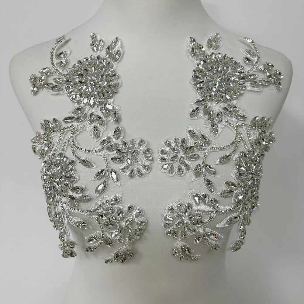 23. Mẫu hoa đá bạc đối xứng hai bên