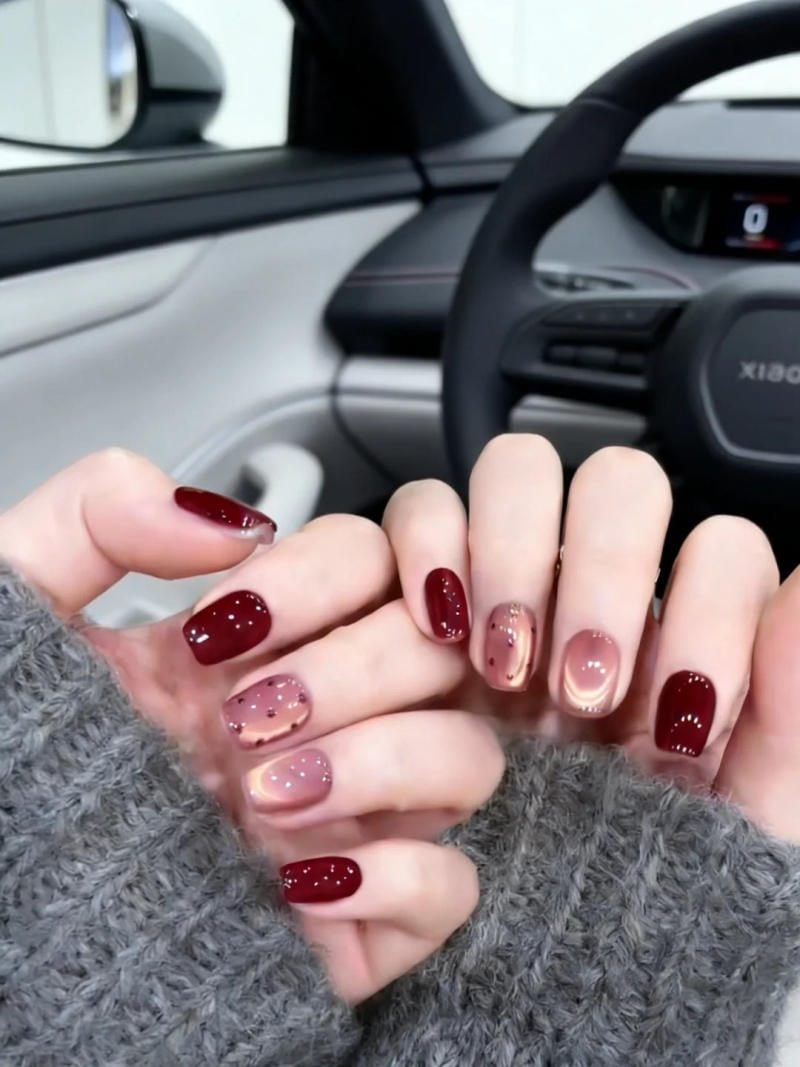 Chất Liệu & Kỹ Thuật Trang Trí