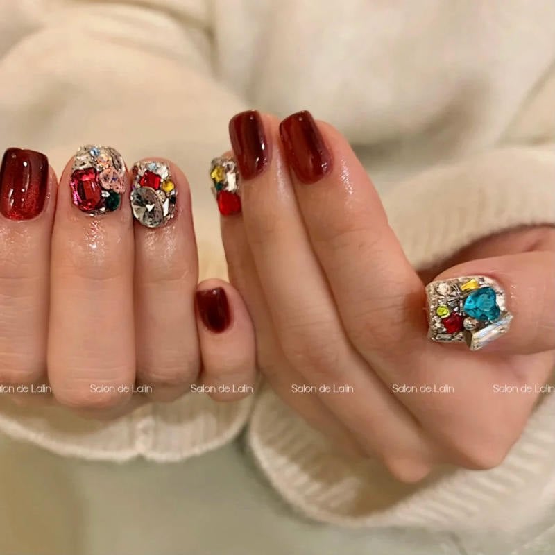 Chất Liệu & Kỹ Thuật Trang Trí