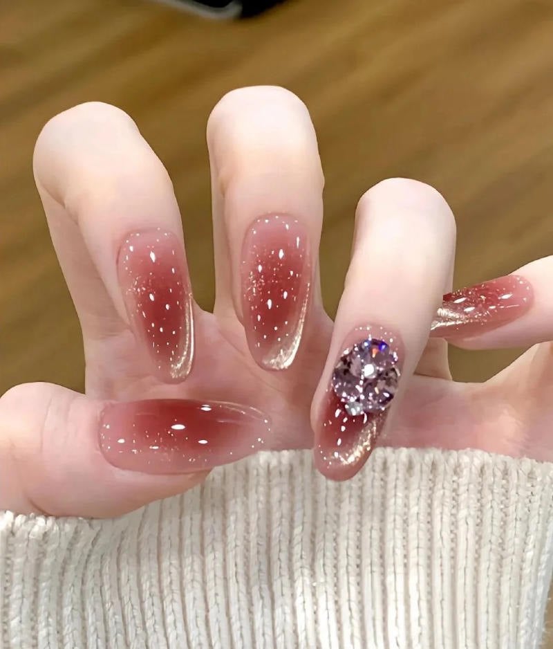 Duy Trì Vẻ Đẹp Của Bộ Nail Sau Tết