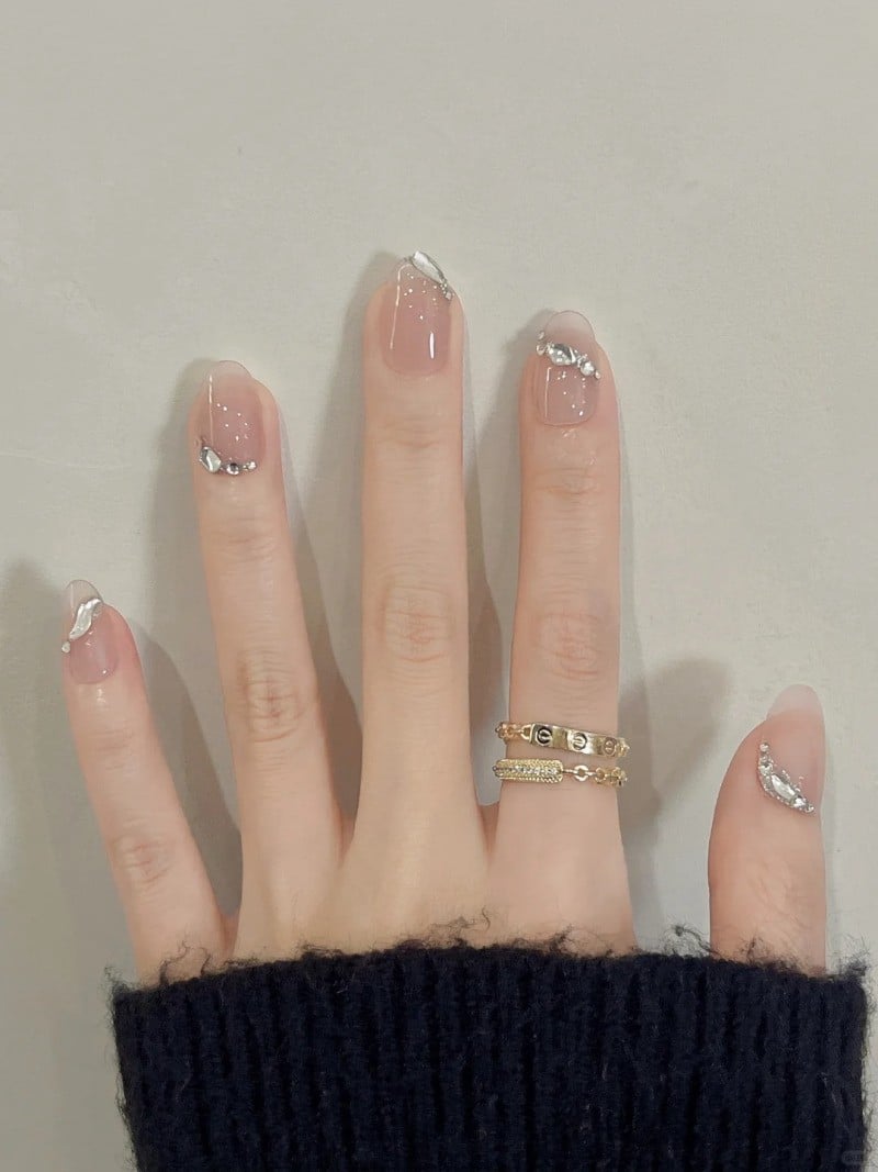 mẫu nail đính đá