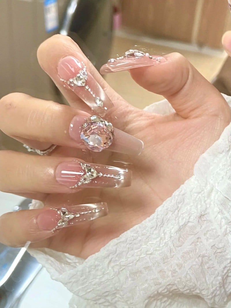 mẫu nail đính đá
