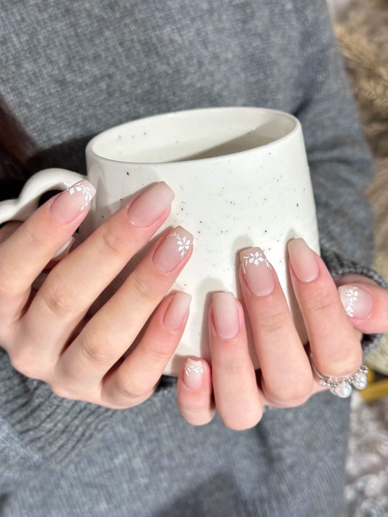 mẫu nail đơn giản