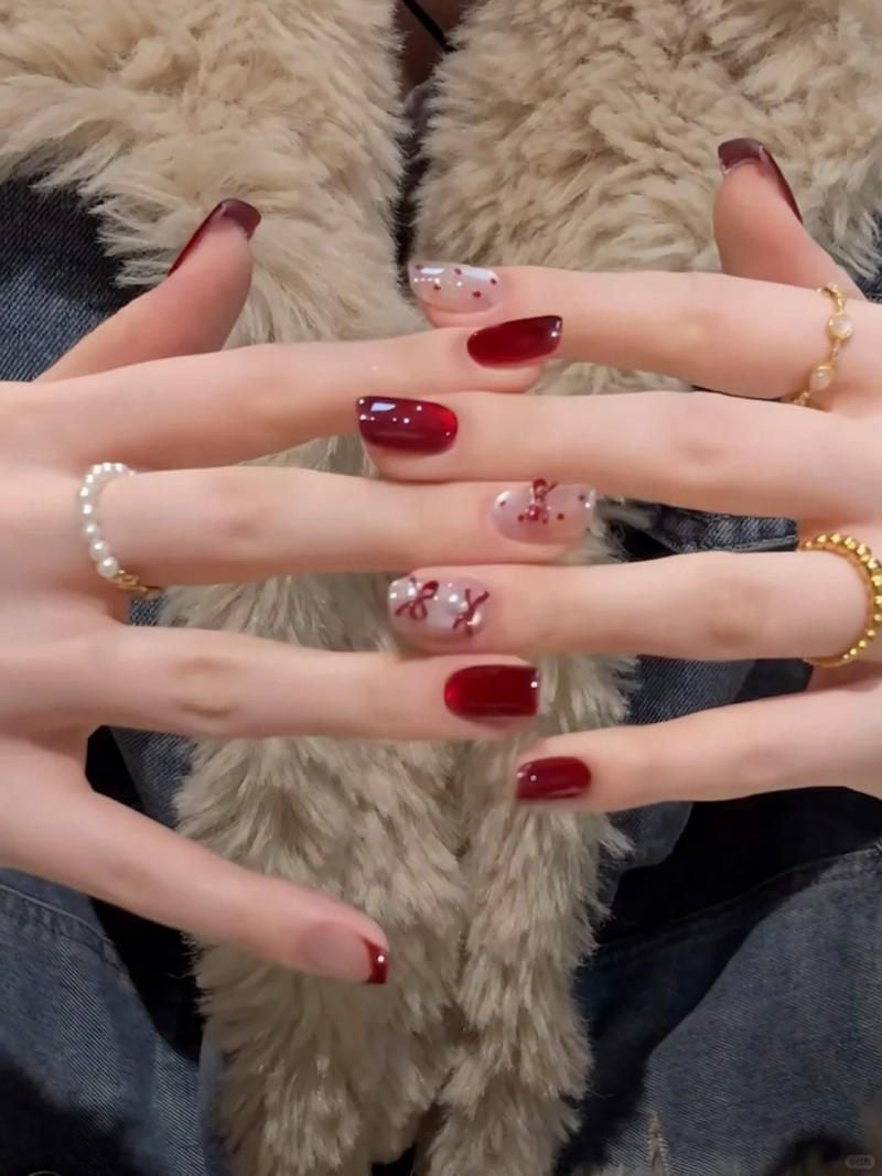 Nail tết dáng ngắn thanh lịch