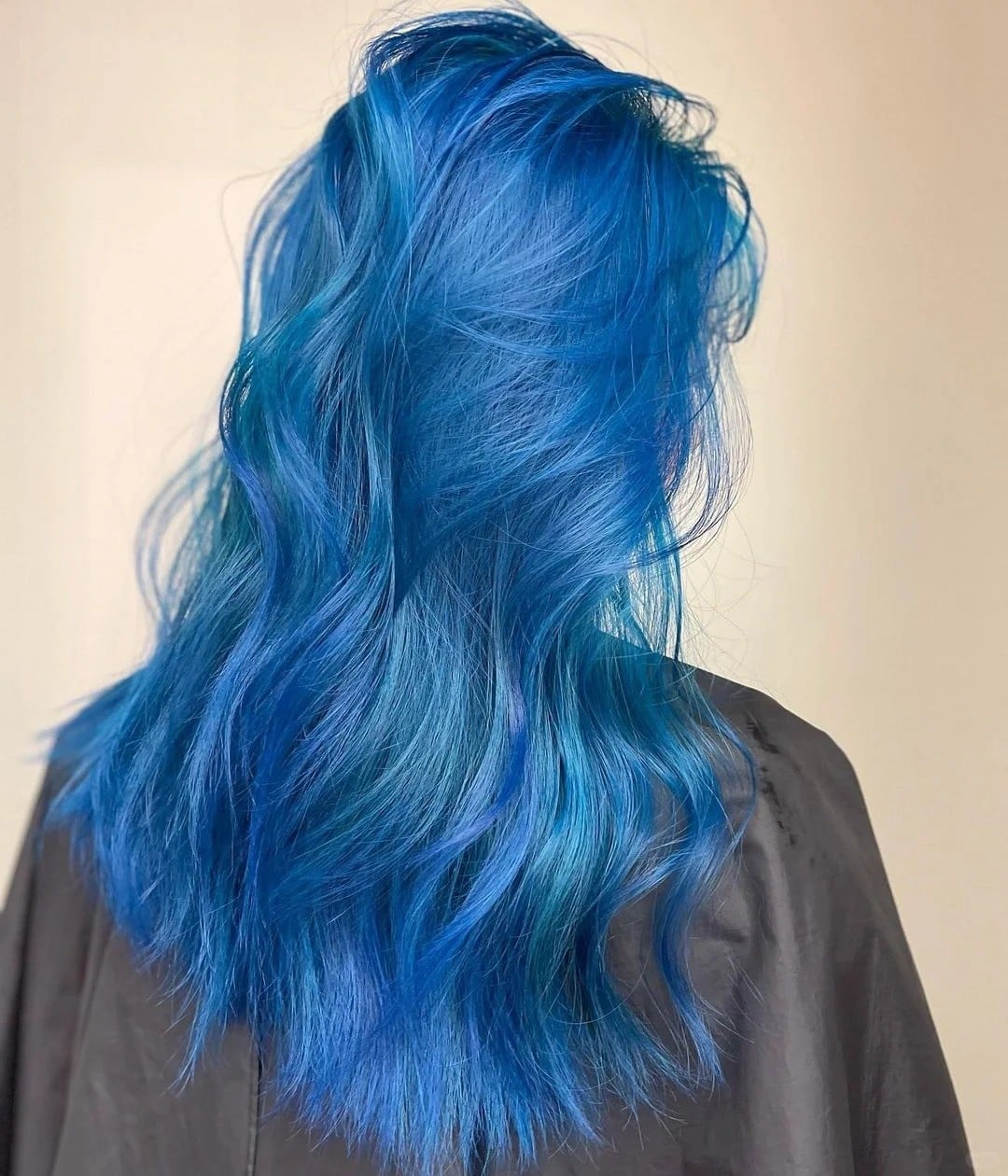 Màu tóc xanh biển