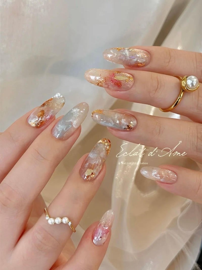 Mẫu nail đẹp đón tết ombre