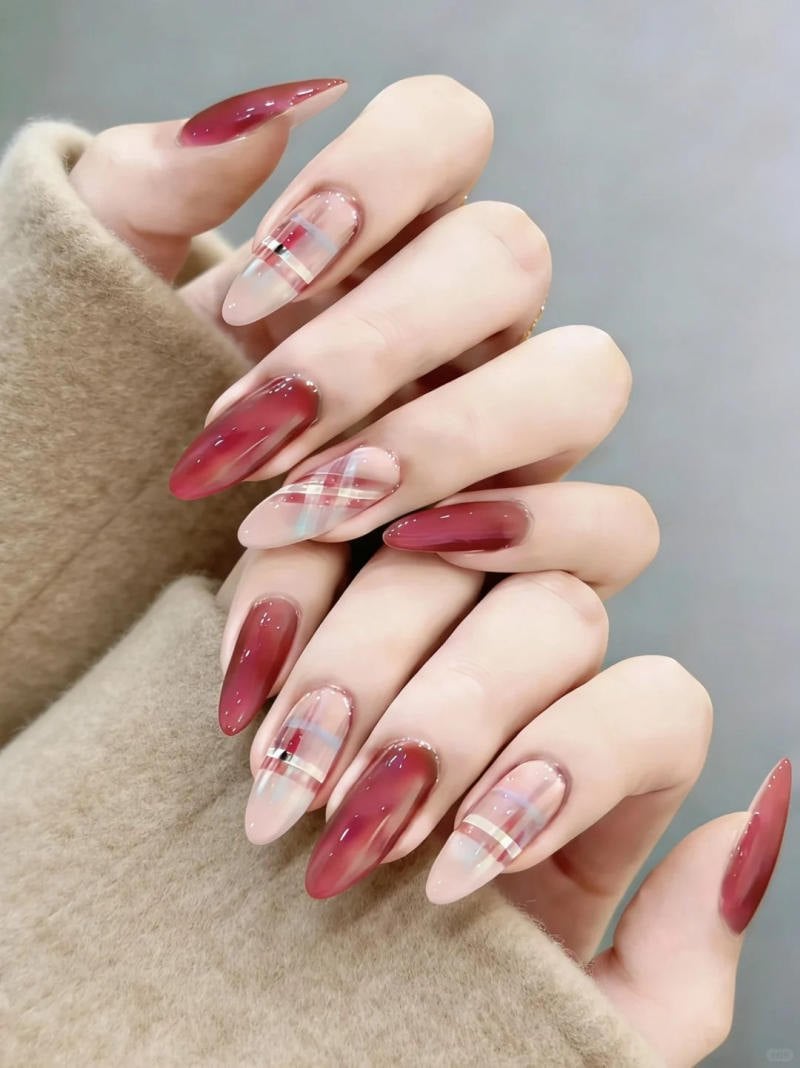 Mẫu nail đẹp đón tết ombre
