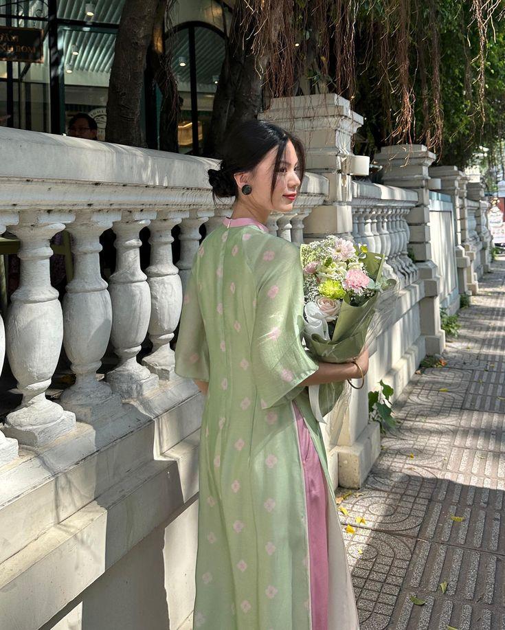 áo dài màu xanh ngọc bích
