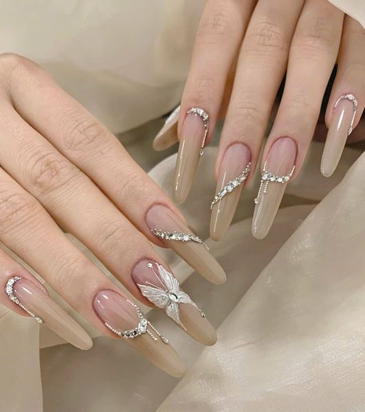Mẫu nail bướm