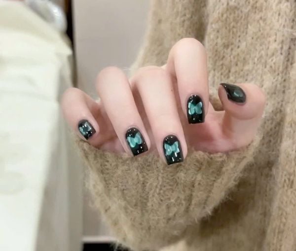 Mẫu nail bướm