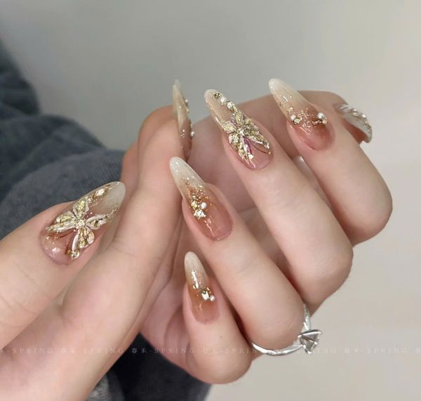 Mẫu nail bướm
