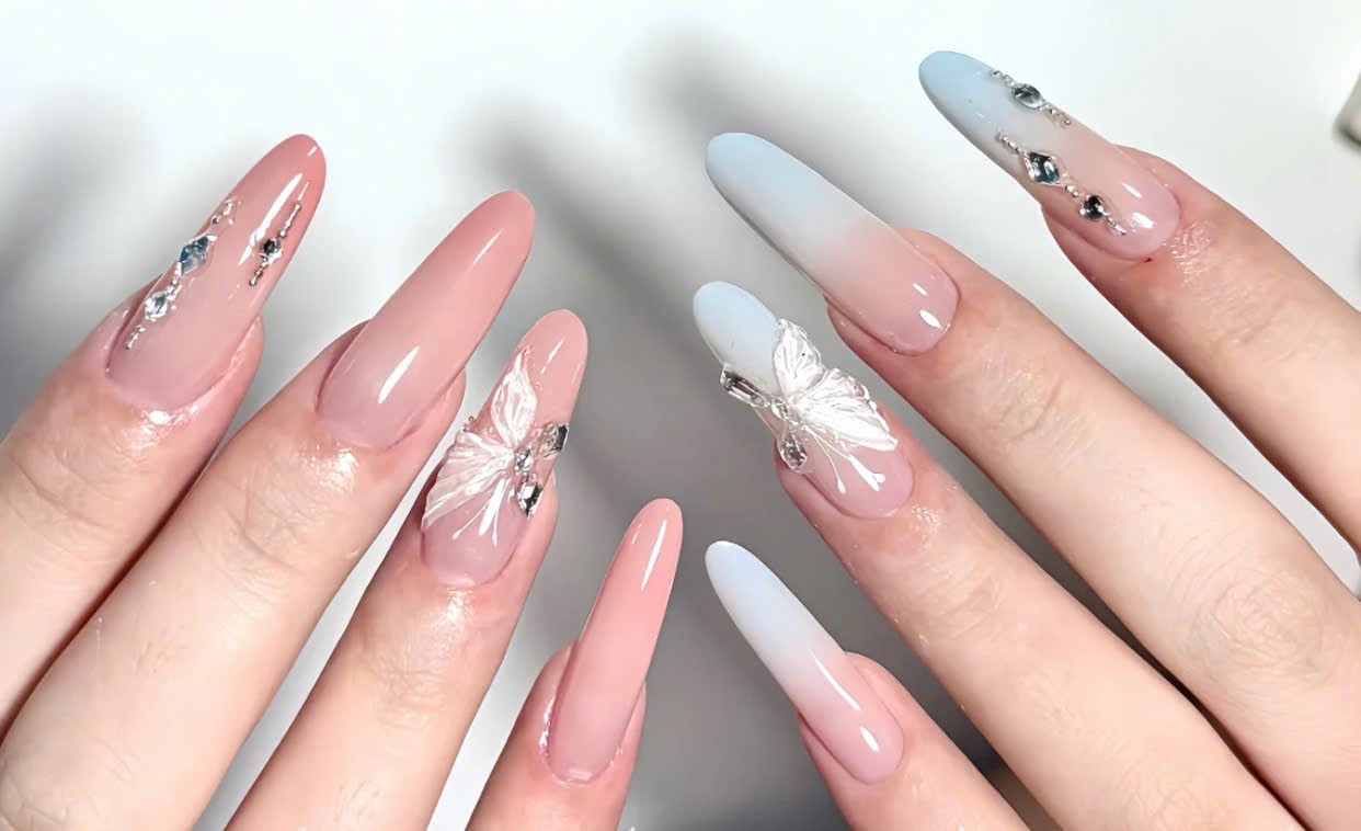 Mẫu nail bướm đơn giản, tinh tế
