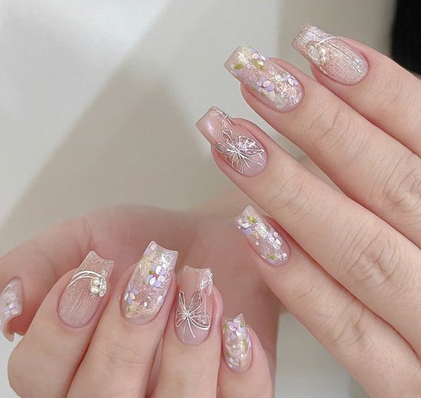 Mẫu nail bướm
