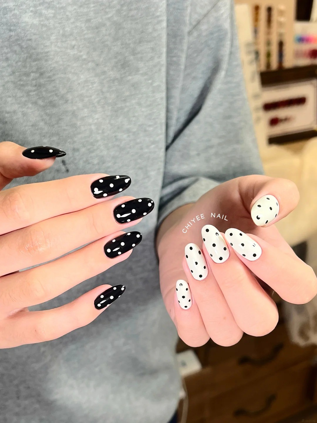 nail đen trắng