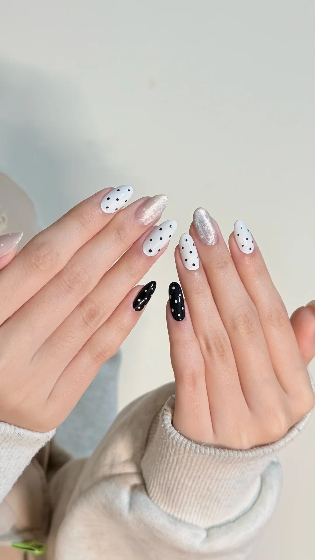nail đen trắng