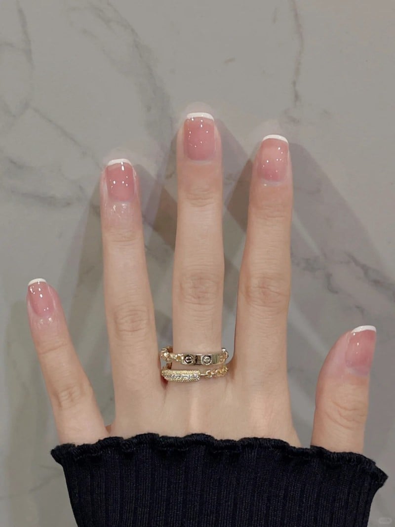 những mẫu nail đẹp cho móng ngắn