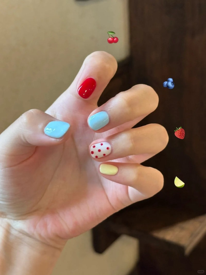 những mẫu nail đẹp cho móng ngắn