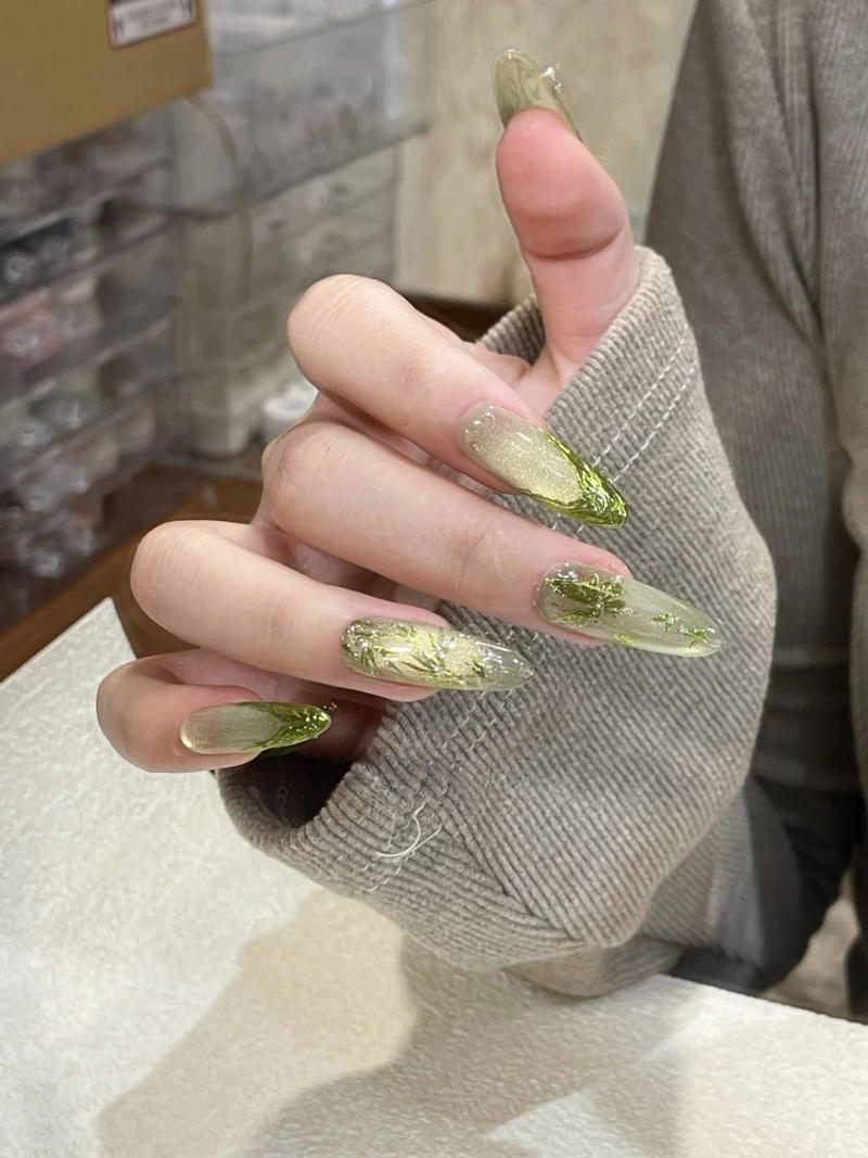 Nail ombre mùa xuân