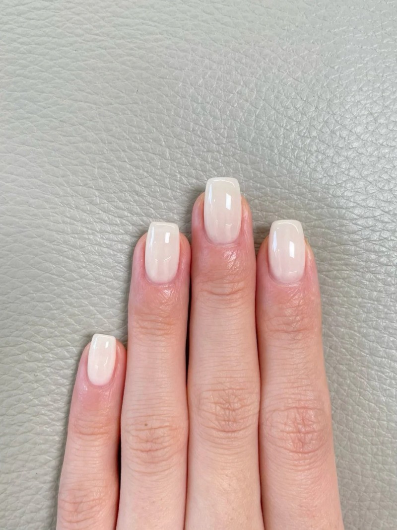 nail màu trắng gạo