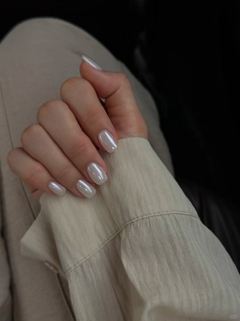 nail màu trắng gạo