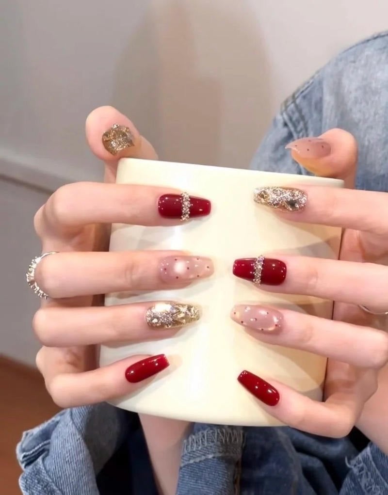 Nail tết 2026 mắt mèo